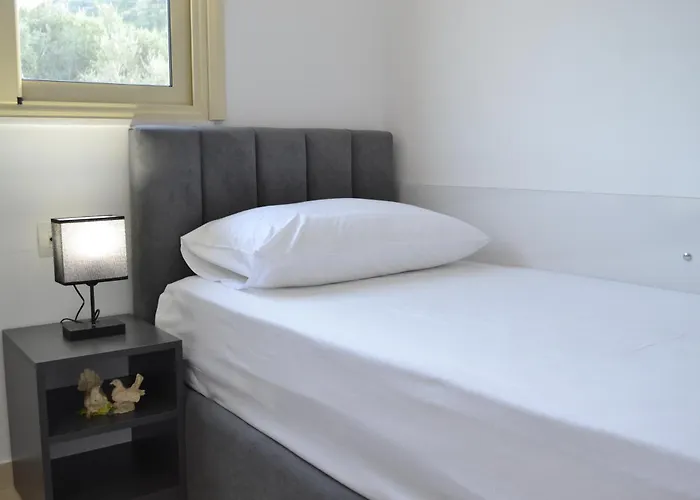 Seaview Gateway 2 Bedrooms & Private Garage *