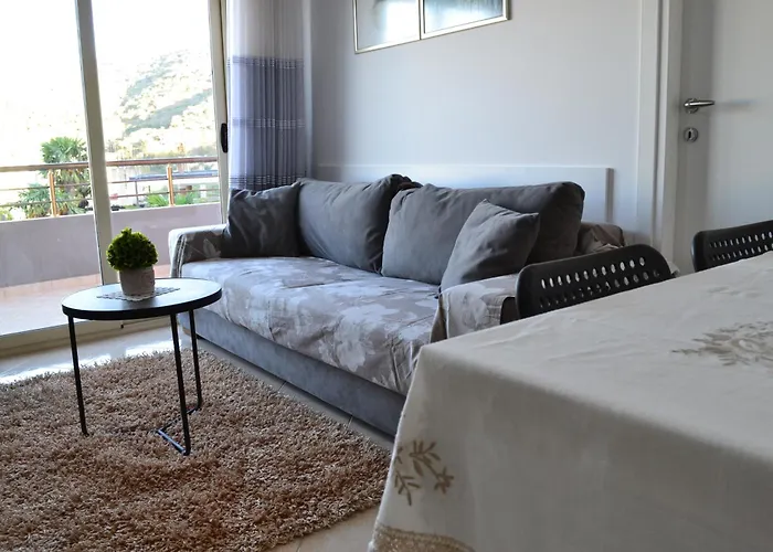Seaview Gateway 2 Bedrooms & Private Garage * Vlore