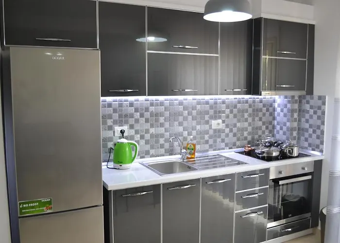 Seaview Gateway 2 Bedrooms & Private Garage