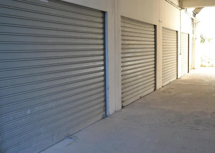Seaview Gateway 2 Bedrooms & Private Garage Vlore