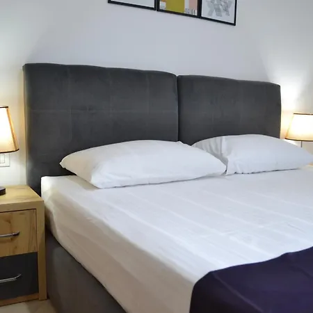 Apartament Seaview Gateway 2 Bedrooms & Private Garage Wlora