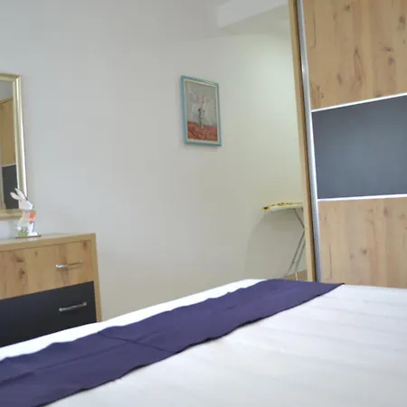 Seaview Gateway 2 Bedrooms & Private Garage