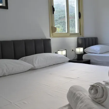 Seaview Gateway 2 Bedrooms & Private Garage *