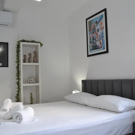 Seaview Gateway 2 Bedrooms & Private Garage