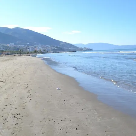 Seaview Gateway 2 Bedrooms & Private Garage * Vlorë