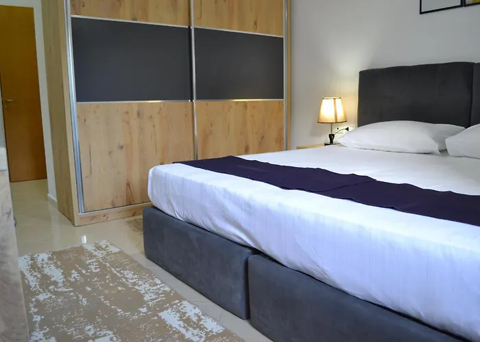 Seaview Gateway 2 Bedrooms & Private Garage Appartamento